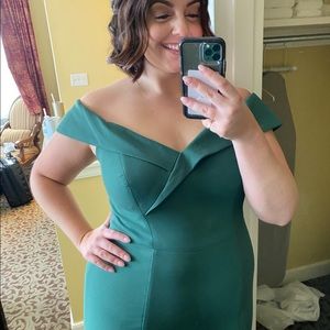 Size 16 green bridesmaid’s gown off the shoulder front slit